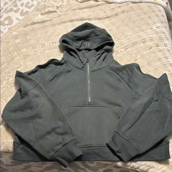 NWT - Lululemon Half Zip Scuba - dark forest green - Picture 2 of 4